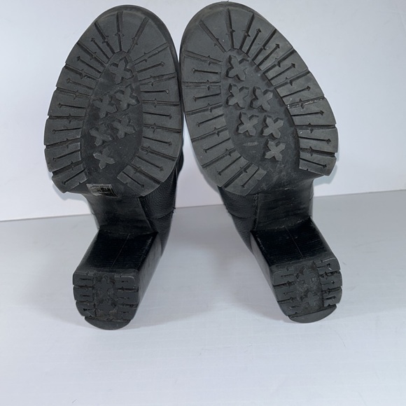 Tory Burch Carson Lug Sole Ankle Boots with Dustbag - Picture 11 of 16